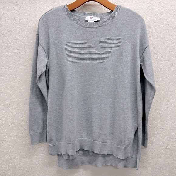 Vineyard Vines Sweaters - Vineyard Vines Gray Knit Sweater M Whale Design